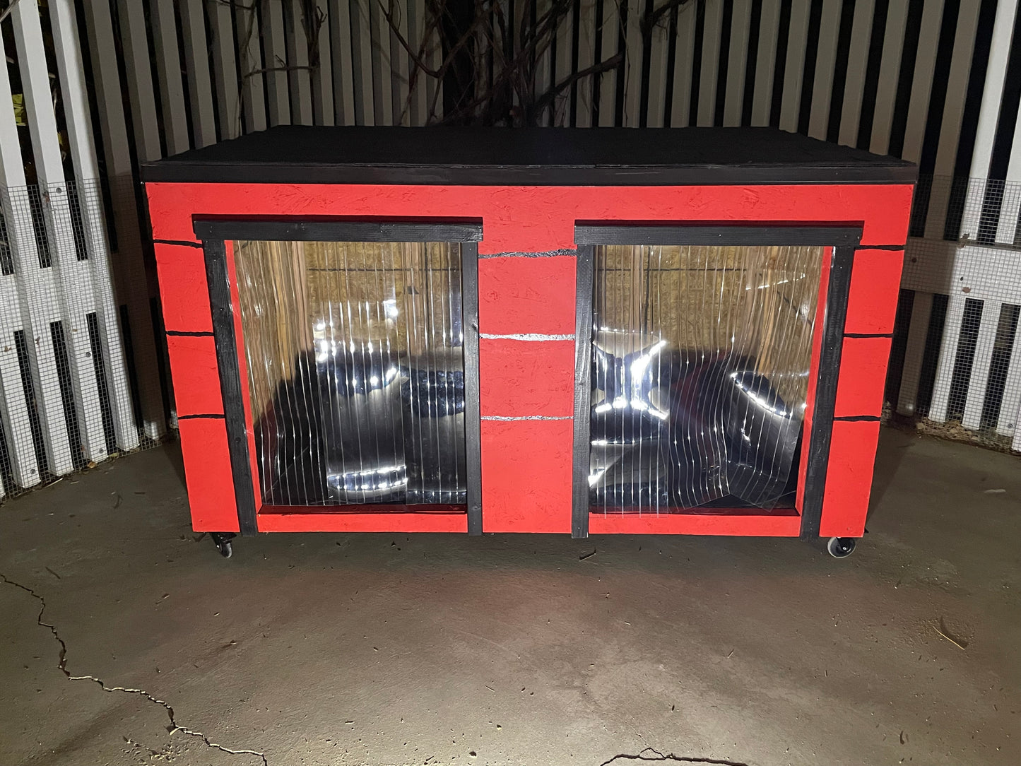 Large Snoopy Doghouse